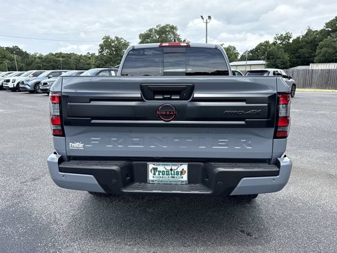 Used 2025 Nissan Frontier PRO-4X AWD/4WD image 4