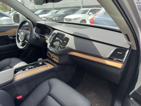 Certified 2023 Volvo XC90 T8 Plus w/ Protection Package Premier image 15