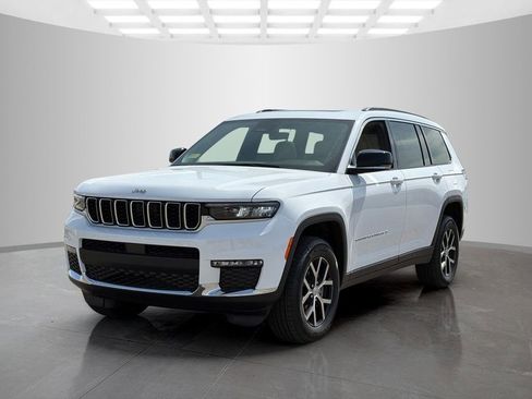 New 2025 Jeep Grand Cherokee L Limited AWD/4WD image 7