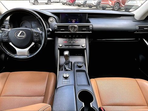 Used 2017 Lexus IS 200t RWD image 16