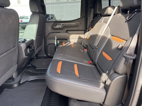 Used 2024 GMC Sierra 1500 AT4 w/ Technology Package image 23