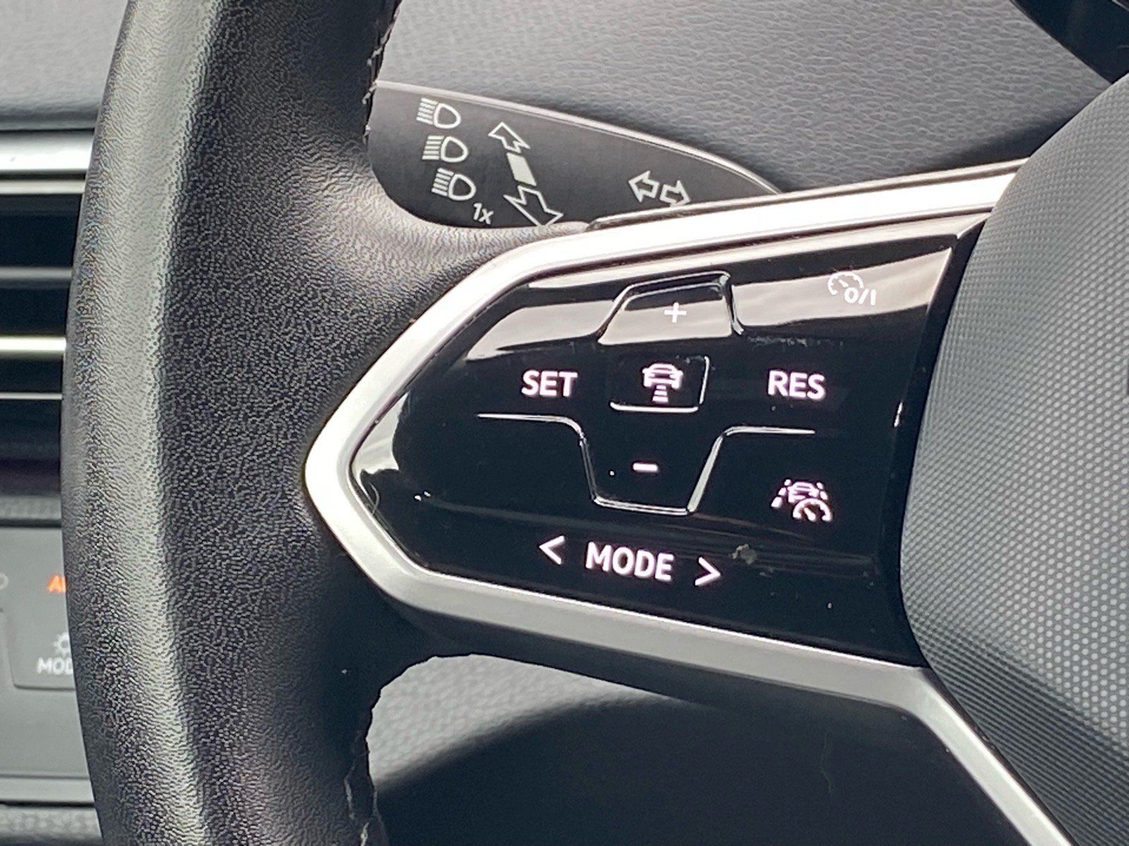 Certified 2023 Volkswagen ID.4 Pro RWD image 7
