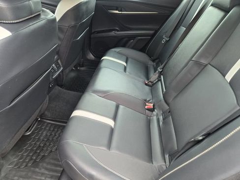 Used 2025 Toyota Camry SE w/ Convenience Package FWD image 28
