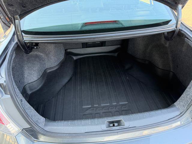 Used 2012 Honda Accord EX-L image 10