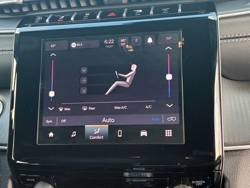 New 2025 Jeep Grand Cherokee Laredo w/ MOPAR Finishing Package image 4