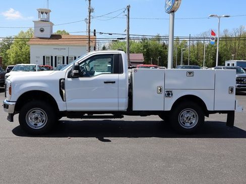 New 2025 Ford F350 XL w/ XL Chrome Package image 15