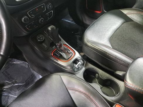 Used 2019 Jeep Compass Trailhawk w/ Cold Weather Group image 25