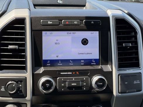 Used 2020 Ford F150 Lariat w/ Equipment Group 502A Luxury AWD/4WD image 13