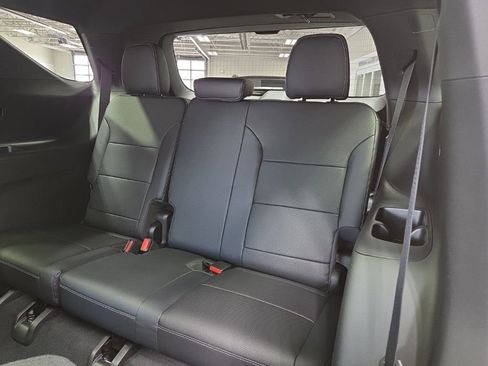 New 2026 Chevrolet Traverse LT image 37