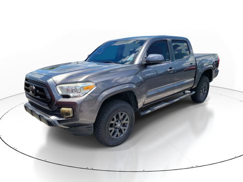 Used 2021 Toyota Tacoma SR w/ SR Convenience Package RWD image 2