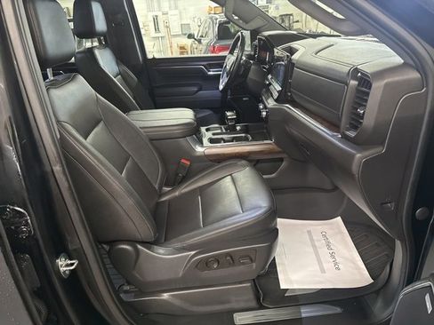 Used 2023 GMC Sierra 1500 SLT image 26