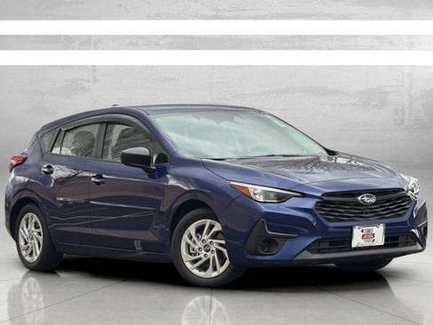 Used 2025 Subaru Impreza 2.0i image 2