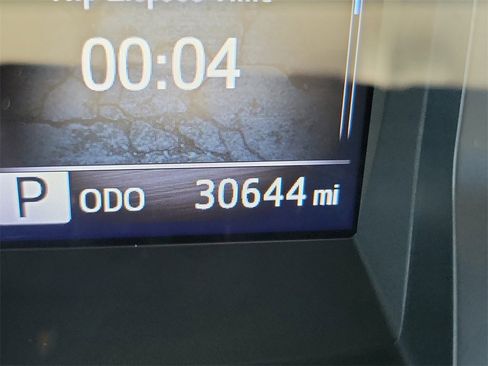 Used 2022 Toyota Tacoma SR image 25