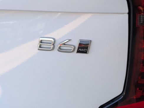 Used 2025 Volvo XC90 B6 Plus AWD/4WD image 34