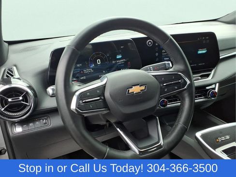 Used 2025 Chevrolet Equinox LT w/ Convenience Package II AWD/4WD image 11