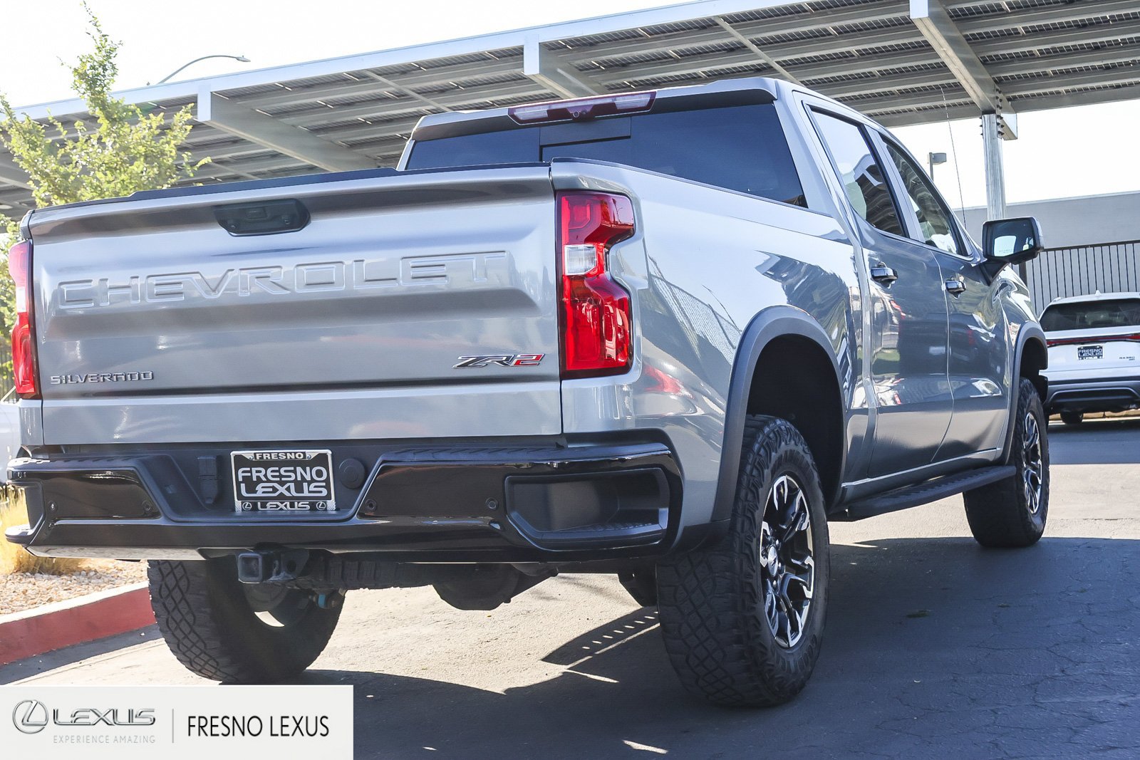 Used 2024 Chevrolet Silverado 1500 ZR2 w/ Technology Package AWD/4WD image 6