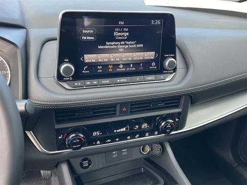 New 2026 Nissan Rogue SV image 9