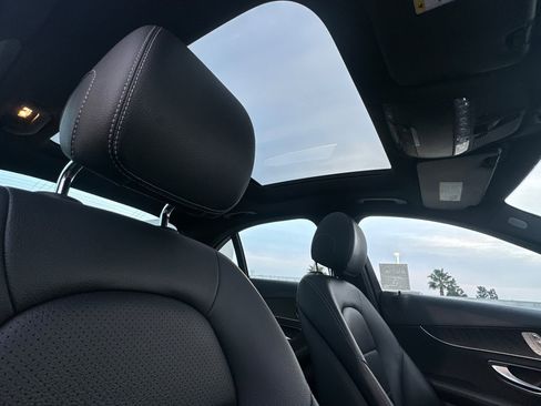 Used 2018 Mercedes-Benz C 300 Sedan w/ Premium Package image 15
