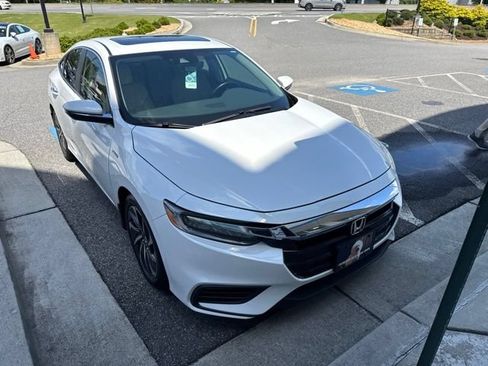 Used 2021 Honda Insight Touring image 2