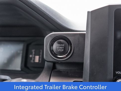 Certified 2024 Toyota Tacoma SR5 w/ SR5 Upgrade Package AWD/4WD image 24