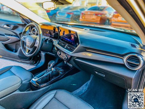 Used 2025 Chevrolet Trax ACTIV w/ Sunroof Package image 31