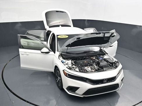 Used 2023 Honda Civic LX image 40