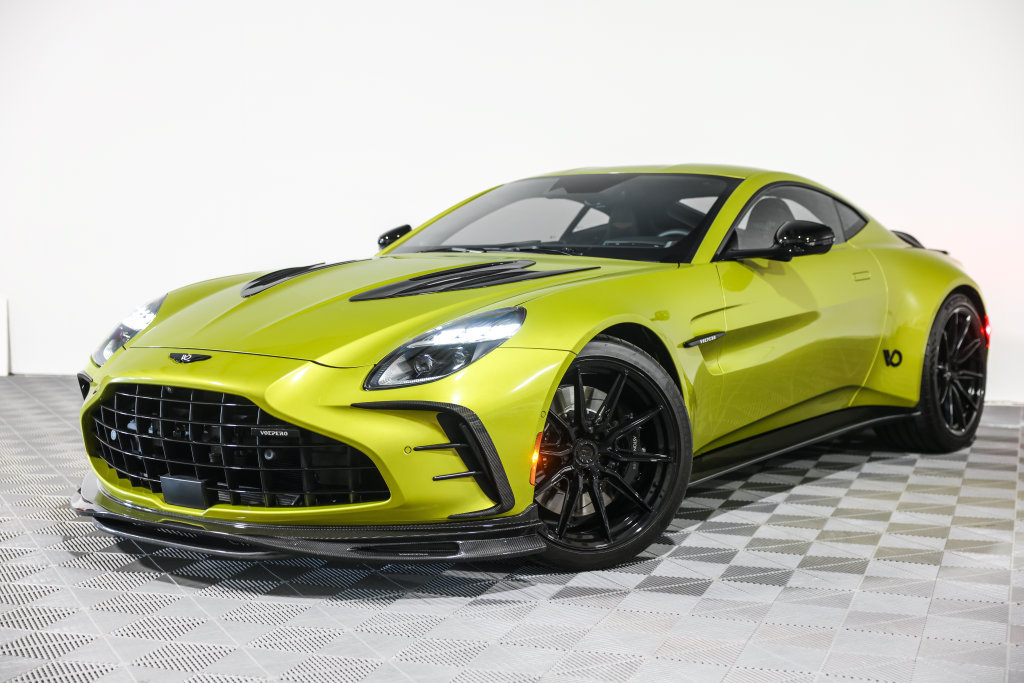 Used 2025 Aston Martin V8 Vantage Coupe RWD image 38
