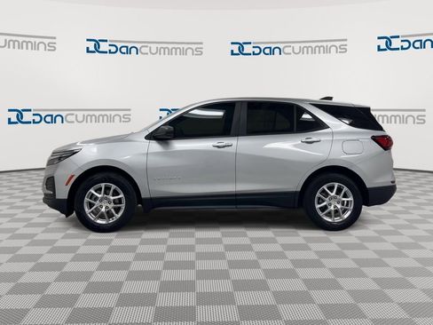Used 2022 Chevrolet Equinox LS image 5