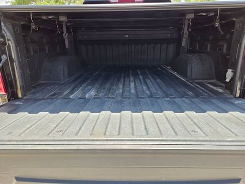 Used 2024 Chevrolet Silverado 1500 Custom image 9