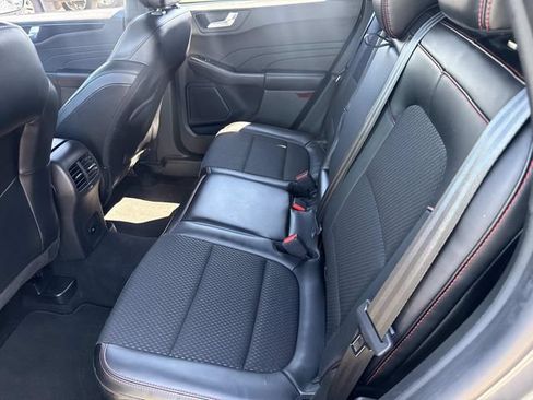 Used 2025 Ford Escape ST-Line Select AWD/4WD image 15