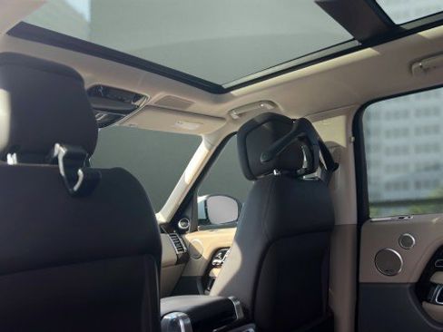 Used 2021 Land Rover Range Rover Westminster Edition image 15