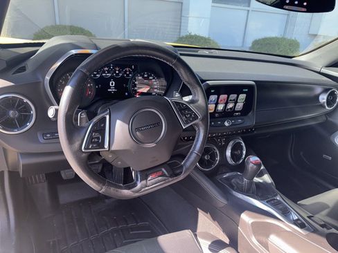 Used 2016 Chevrolet Camaro SS RWD image 13