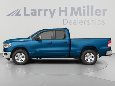 Used 2022 RAM 1500 Big Horn AWD/4WD image 3