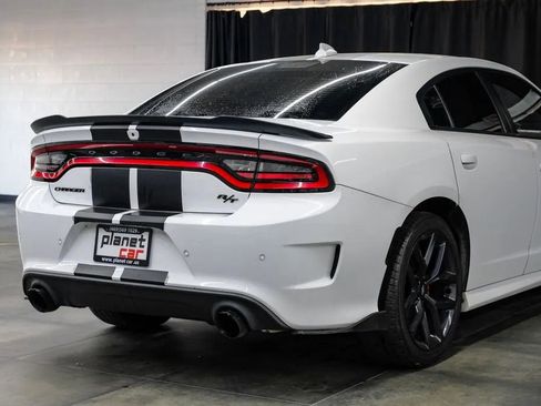 Used 2020 Dodge Charger R/T w/ Blacktop Package RWD image 11