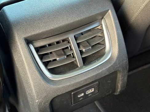 Used 2022 Chevrolet Blazer LT image 41