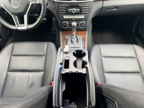 Used 2014 Mercedes-Benz C 250 Sport image 20