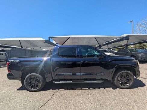 Used 2025 Toyota Tundra Platinum w/ TRD Off-Road Package AWD/4WD image 4