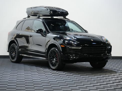 Used 2016 Porsche Cayenne GTS image 5