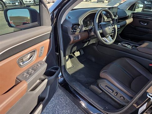 Used 2025 Honda Pilot Elite image 20