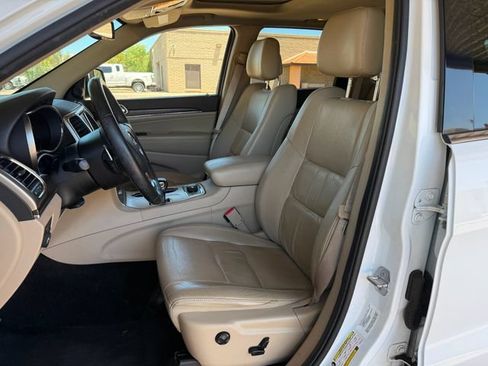 Used 2014 Jeep Grand Cherokee Limited AWD/4WD image 18