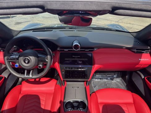 Used 2024 Maserati GranCabrio Trofeo image 17