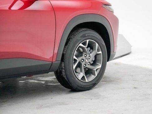 New 2026 Chevrolet Trax LT image 8