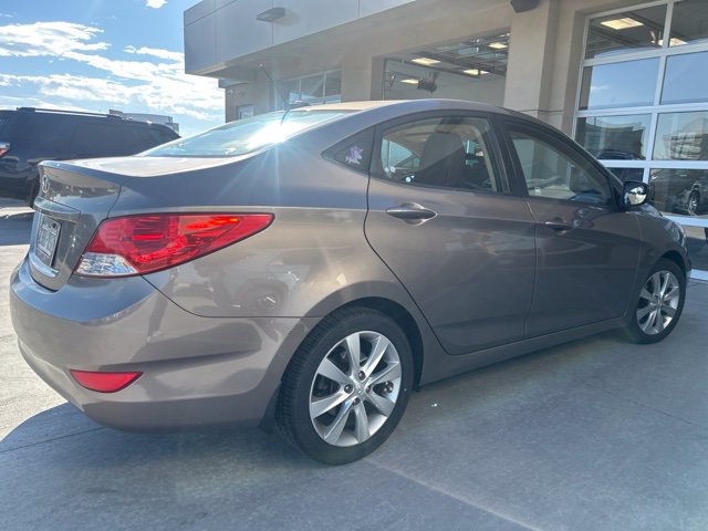 Used 2013 Hyundai Accent GLS w/ Premium Pkg FWD image 3