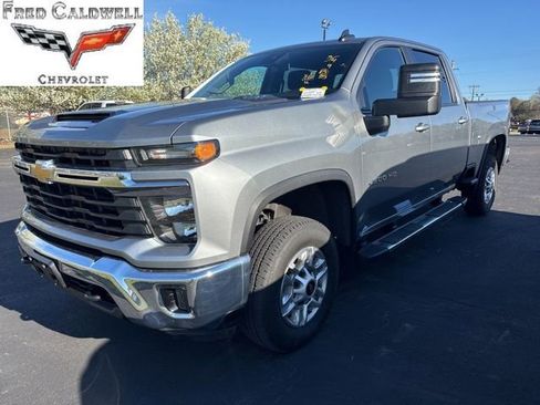 Used 2020 Chevrolet Silverado 2500 LTZ image 1