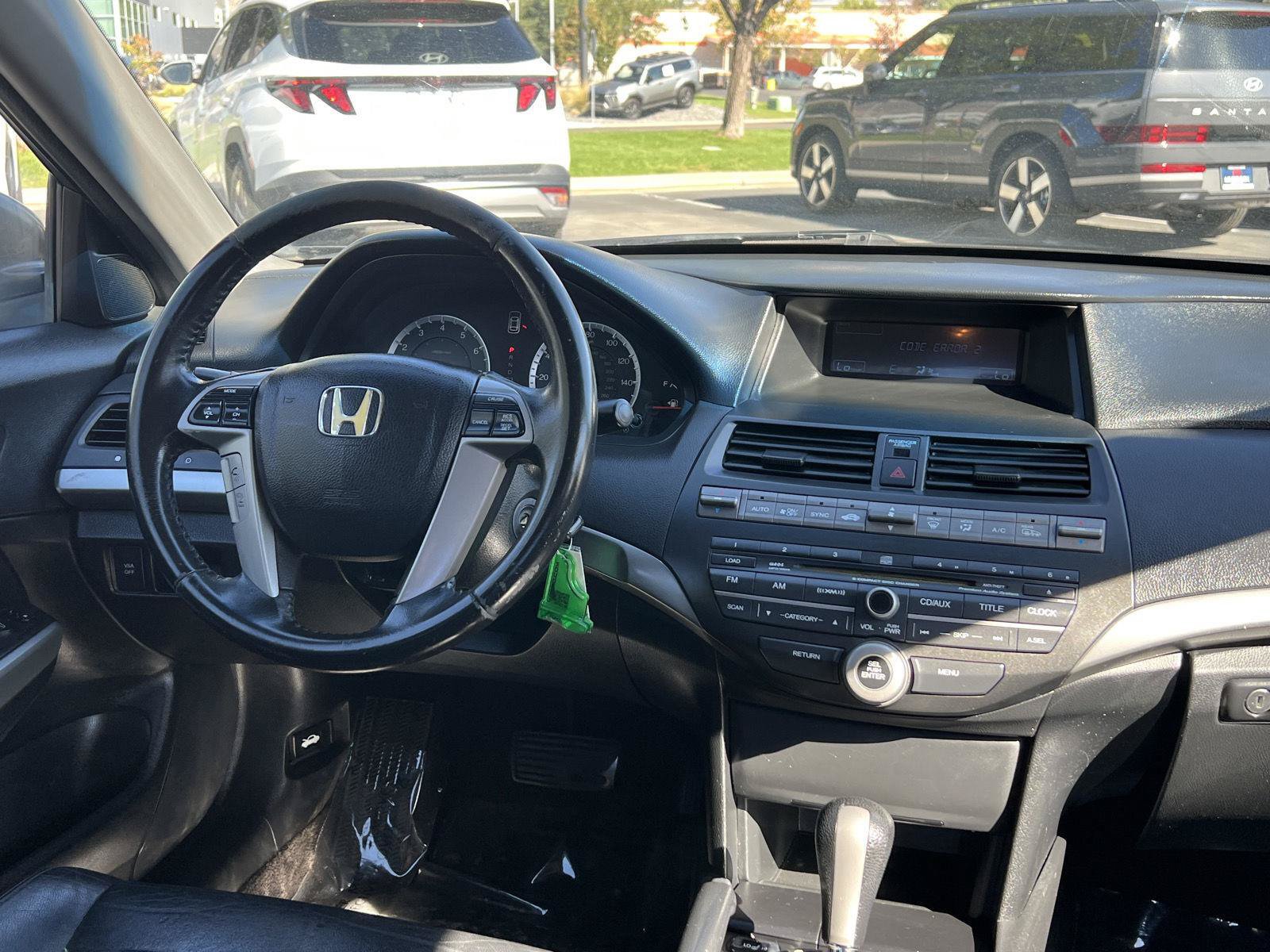 Used 2010 Honda Accord EX-L image 2