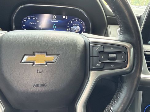 Used 2022 Chevrolet Tahoe LT w/ Luxury Package RWD image 17