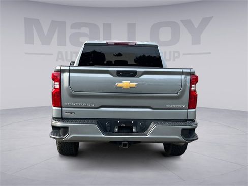 Used 2025 Chevrolet Silverado 1500 Custom w/ Turbomax Blackout Package image 4
