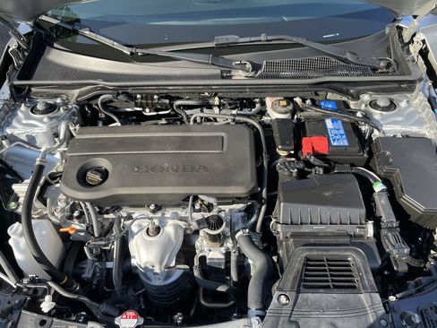 Used 2025 Honda Civic Sport image 40