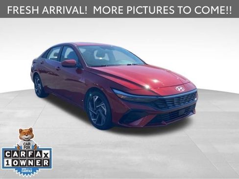 Used 2024 Hyundai Elantra SEL w/ Convenience Package image 3