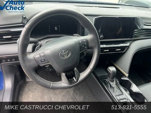Used 2025 Toyota Camry SE FWD image 7